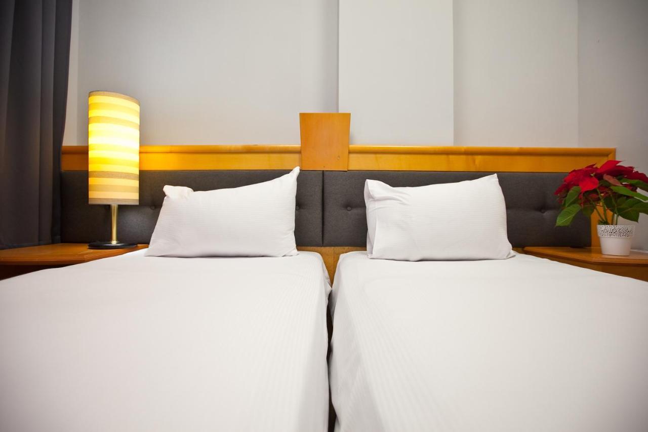 Hotel Aspel クラクフ エクステリア 写真